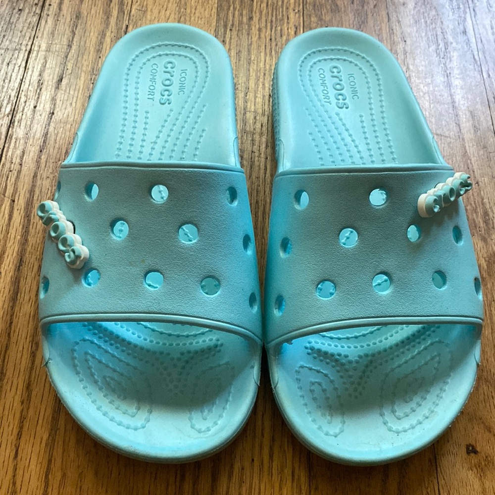 Crocs